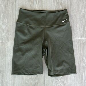 Nike Zenvy High-Waisted 8” Biker Shorts